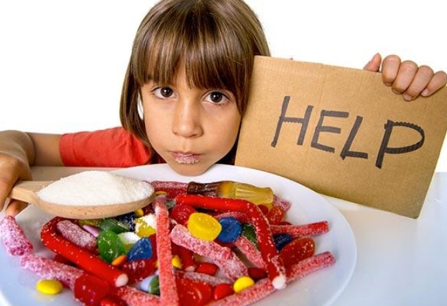 Obstáculos para a implementação de políticas públicas que diminuam a adição de açúcares em alimentos infantis no Brasil